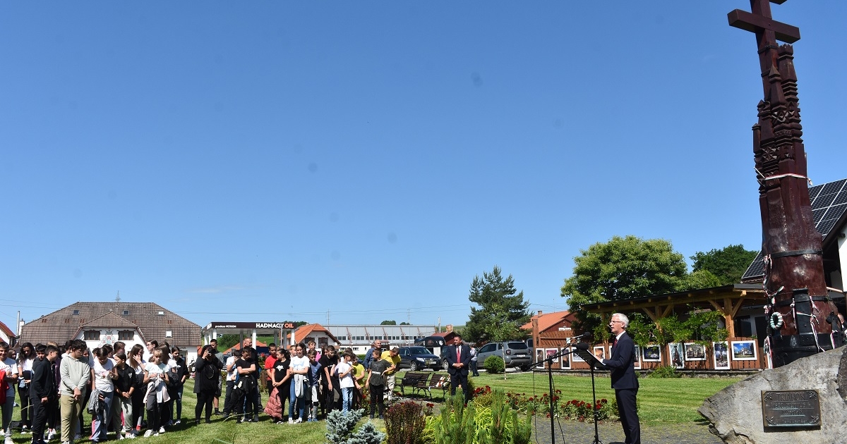 Magyarországi vendégeikkel közösen emlékeztek a farkaslakiak